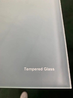 6.78MM Vetro laminato a pellicola bianca temperato per porte
