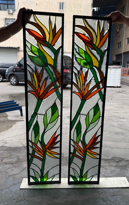 Dispositivi decorativi di vetro con figura fredda macchiata